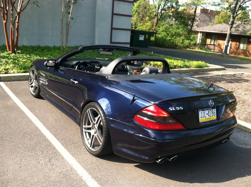 Illustration for article titled You Can Buy An Insane AMG Convertible For The Price Of A Ford Fiesta